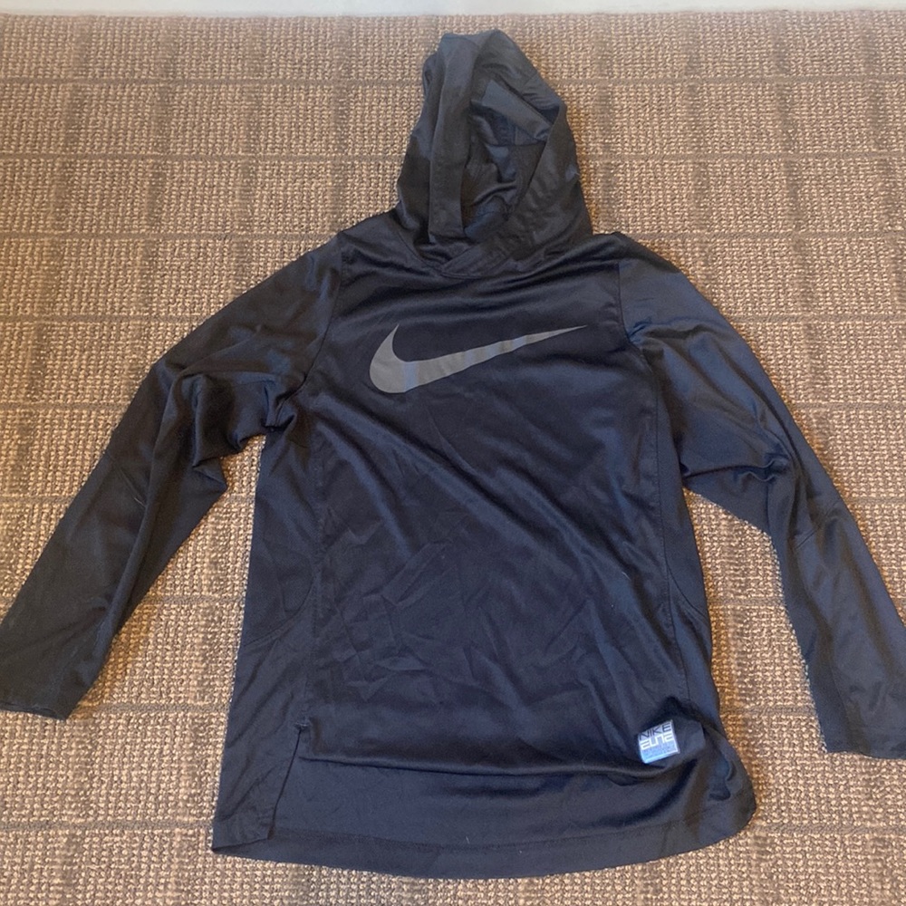Dry fit Nike long sleeve lightweight shirt with hoodie
